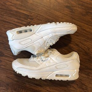 White NIKE Air Max 90 Shoes